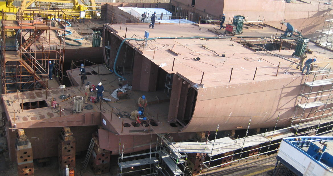 Vardskip_i_smidum_mai2008_aftanfra